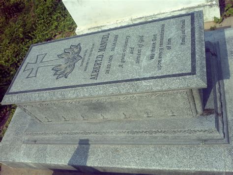 Vincent Marshall Monuments Makers of Chennai, India designs gravestones ...
