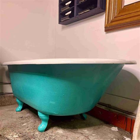 Antique Cast Iron Tub - 5 foot - Historic House Salvage