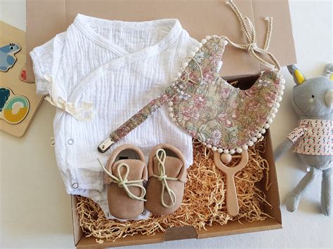 Newborn Gift Set New Baby Gift Set Girl Baby Gift Baby Girl - Etsy UK