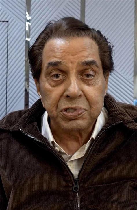 Photos: Dharmendra’s heartfelt BTS moments from the sets of Ikkis