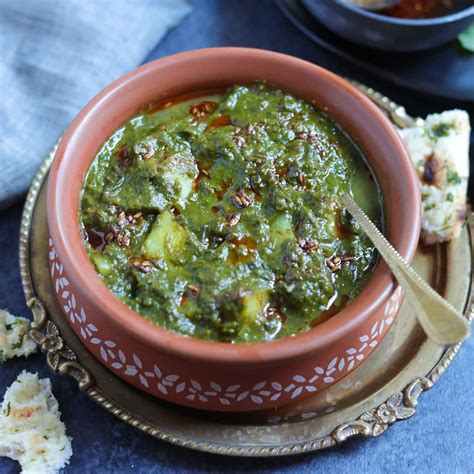 21 Amazing Indian Spinach Recipes - Piping Pot Curry