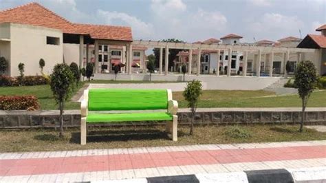 Rcc Compound Wall And Garden Bench - Outdoor Railway RCC Bench ...