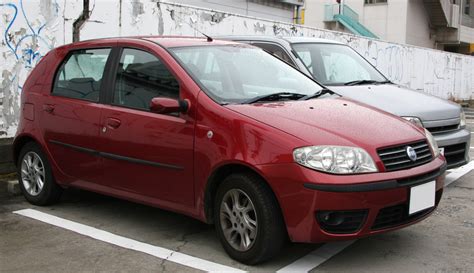 Datei:2003-2005 Fiat Punto.jpg – Wikipedia