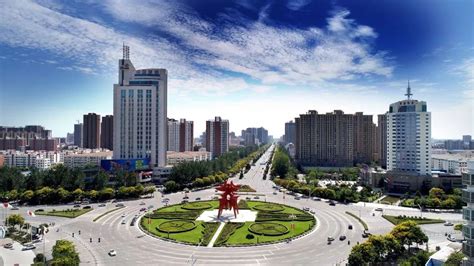 旋涡中的新发地市场：供应北京80％农产品，3天前刚开表彰大会_腾讯新闻