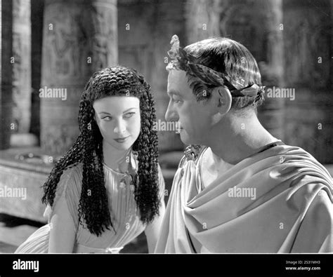 CAESAR AND CLEOPATRA RANK FILM ORG/TWO CITIES FIMS VIVIEN LEIGH as ...