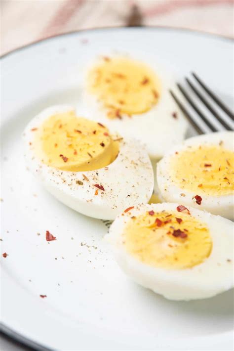 How to Make Hard Boiled Eggs in Microwave Oven: Quick & Easy Guide
