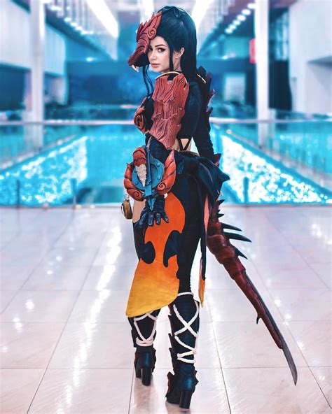 Tanya Bayer | 1 or 2? ️ ⭐️Monster Hunter World Odogaron Cosplay⭐️ Costume and sword was made by ...