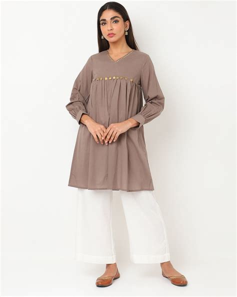 V-Neck Flared Bohemian Dress – Sakura