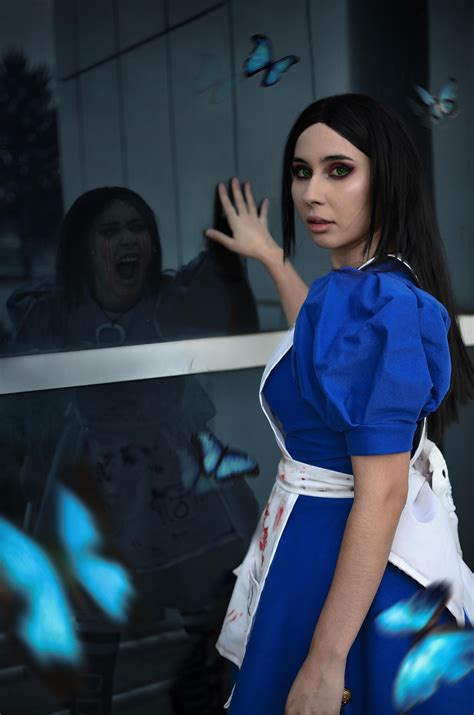 Alice Madness Returns Cosplay