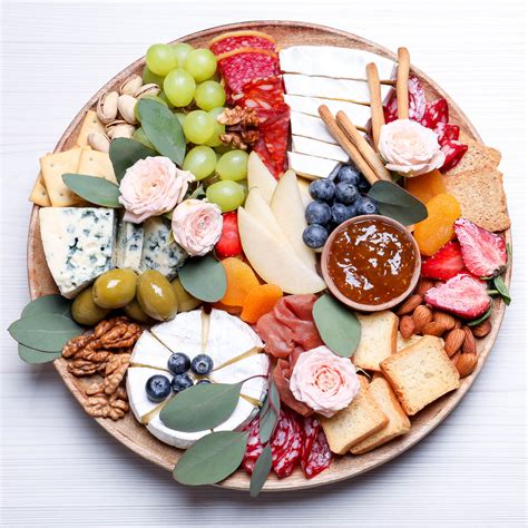 Trays & Platters Home & Living Round Charcuterie Board etna.com.pe