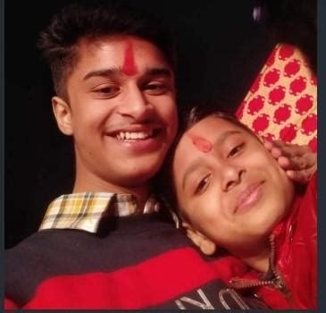 Guys answer these 3 questions of science fast !! and don't spam ...