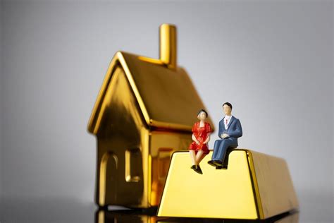 夫妻共同贷款买房，谁来做主贷人合适？ 离婚时哪方会受益？ - 知乎
