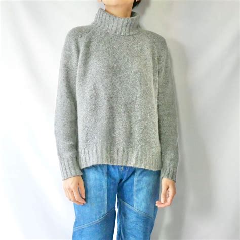 Silk angora grey turtle neck knit シルクアンゴラナイロングレータートルネックニット | &Dorothy ...