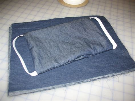 Homemade Mask Using Plate for Pattern 的图像结果