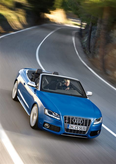 Audi S5 Cabriolet (2010) - picture 38 of 51