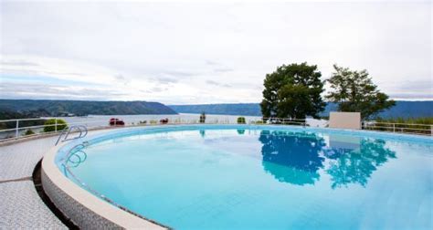 PATRA PARAPAT HOTEL (Sumatra) - Hotel Reviews, Photos, Rate Comparison ...