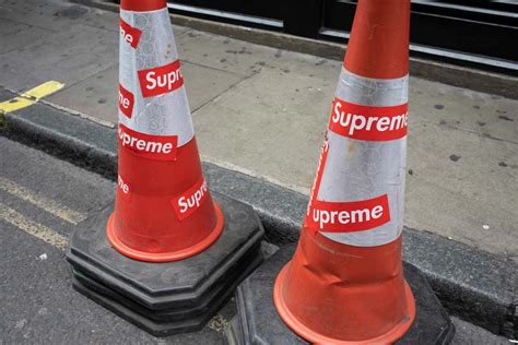 How to Buy Supreme Clothing: The Ultimate Beginner's Guide