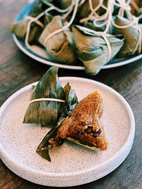 Zongzi Recipe Zongzi Recipe (Chinese Sticky Rice Dumpling) 1. Wash