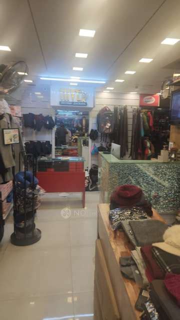 Showroom for Sale in ADYAR, chennai for Rs. 25000000 with 700 Sq.ft Area