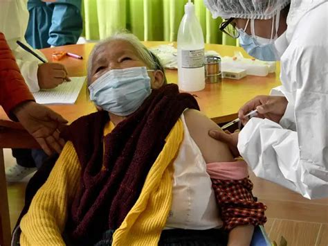 Comorbidity risk - Should COVID-19 survivors rush to get vaccinated in ...