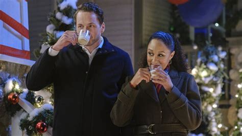 Media - The Santa Stakeout (Film, 2021)