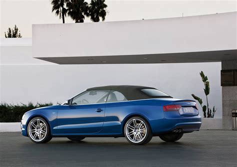 Audi S5 Cabriolet (2010) - picture 25 of 51