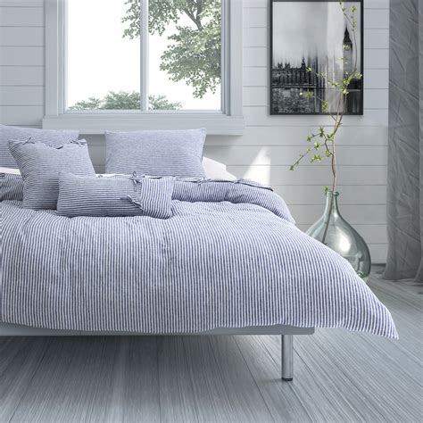 Michael Amini Grant Linen Reversible 5 Piece Duvet Cover & Insert Set ...