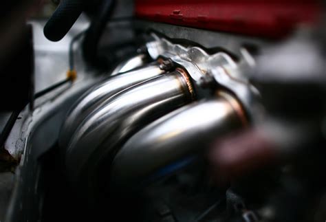How to Tell if Your Exhaust Manifold is Leaking - In The Garage with CarParts.com