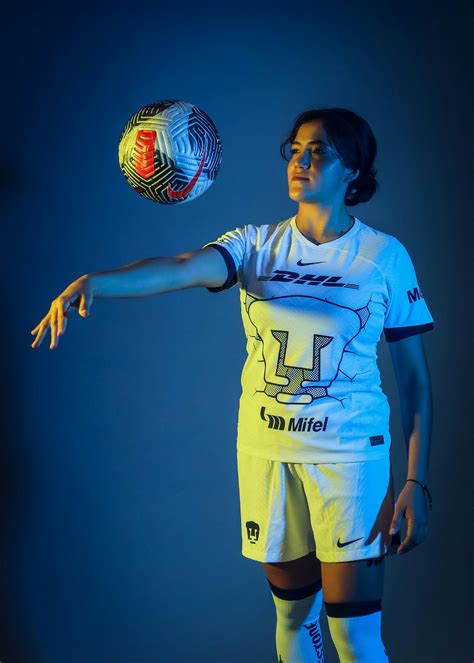 Play Soccer Ball 的图像结果