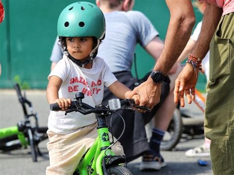 Cycling Children 的图像结果