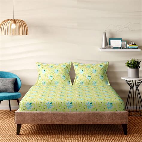 Buy PORTICO Emerald Green Printed Cotton Super King Bedsheet Set ...