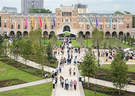 Rice University reopens quad designed by Nelson Byrd Woltz