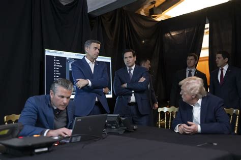 Hunkered at Mar-a-Lago, Trump makes his club a makeshift Situation Room