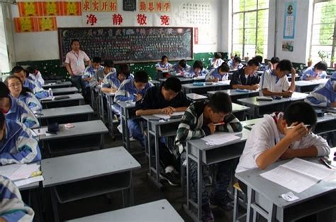 新疆加大义务教育均衡发展力度 明确学生学业水平测试评价_中国少年国学院_未来网
