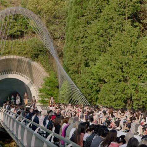 Louis Vuitton Cruise Show in the Miho Museum in Japan - Videos (#18365)
