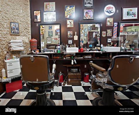 Old style barber shop downtown sao paulo hi-res stock photography and ...