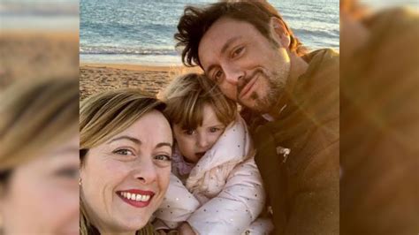 Italy PM Giorgia Meloni Announces Split With Husband Over His Sexist ...