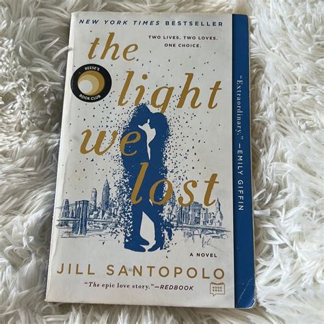 The Light We Lost by Jill Santopolo, Paperback | Pangobooks