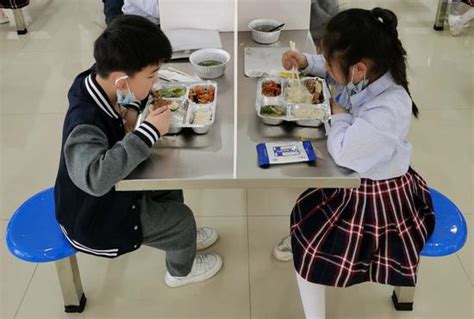 午饭不用回家吃啦！郑州港区中小学配餐实现全覆盖-独家-新闻-映象网
