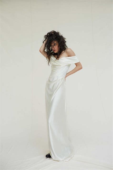 Miley Cyrus Wore Vivienne Westwood Wedding Dress