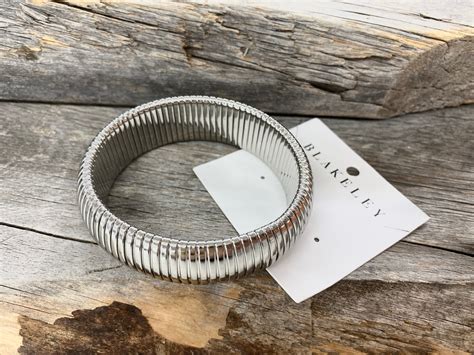 Tea Shirt Shoppe – Tea-Shirt Shoppe