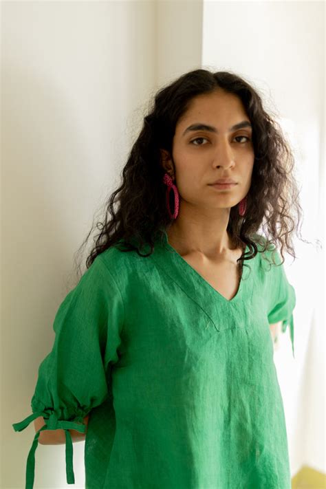 Bottlegreen Linen Top – Silai Studio