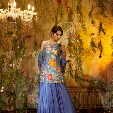 ASHARFI TUNIC LEHENGA – Ganpatis