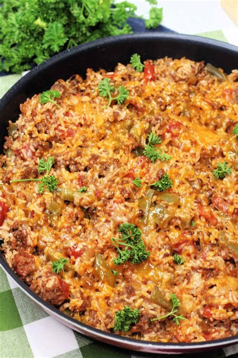 Ground Beef Stuffed Pepper Skillet - Sweet Pea's Kitchen