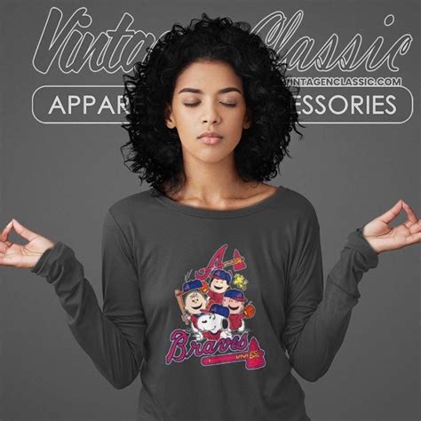 Snoopy The Peanuts Atlanta Braves Shirt - Vintagenclassic Tee