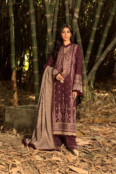 Sobia Nazir Winter Collection (with Shawl) – Design 2A – YourLibaas