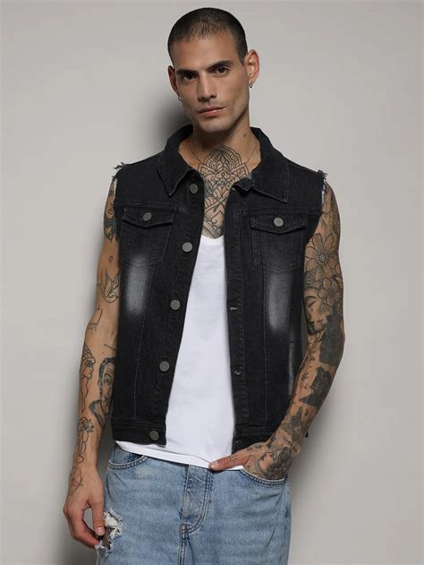 ₹999 | Campus Sutra Men's Black Dark-Wash Denim Jacket With Flap Pocket ...