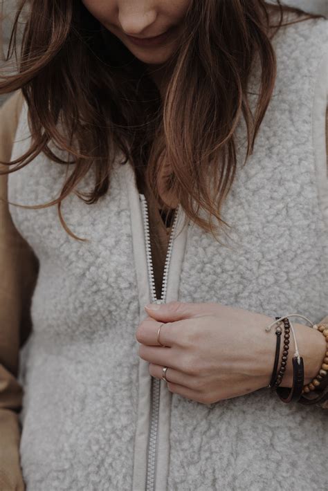 WOMEN WOOL VEST – A BASIC BRAND