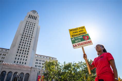 LAUSD Vows to Negotiate to Avoid Teachers Strike - MyNewsLA.com