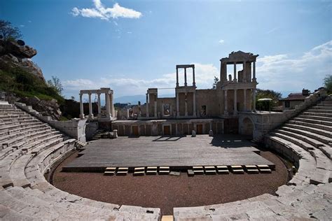 Plovdiv full-day tour in Italian 2024 - Sofia - Viator